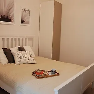 Apartament Superapart Podwale 9 Unique, Step Into Tranquility And Relaxation, Warszawa